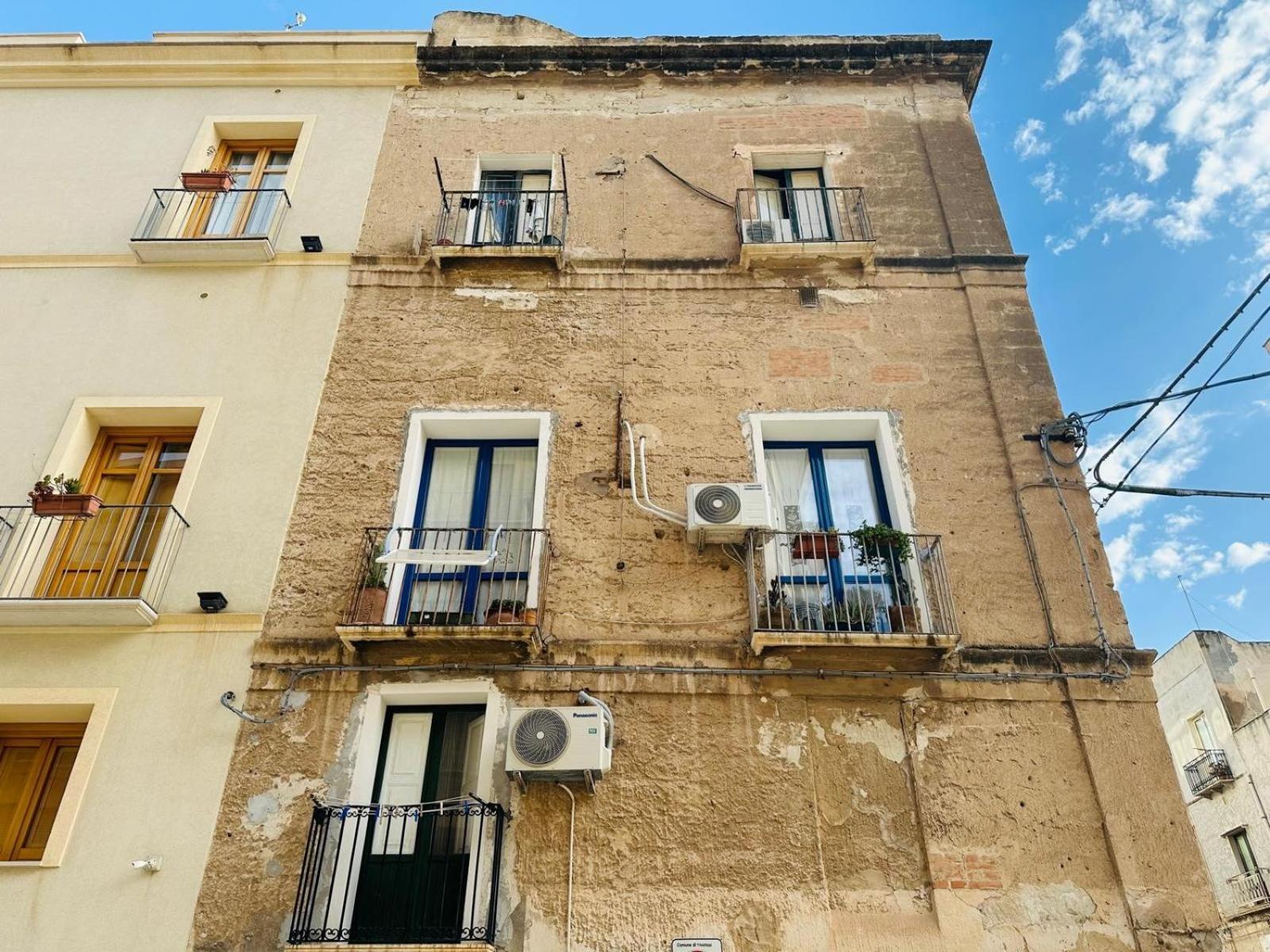 Donna Jona Apartment Trapani Exterior foto